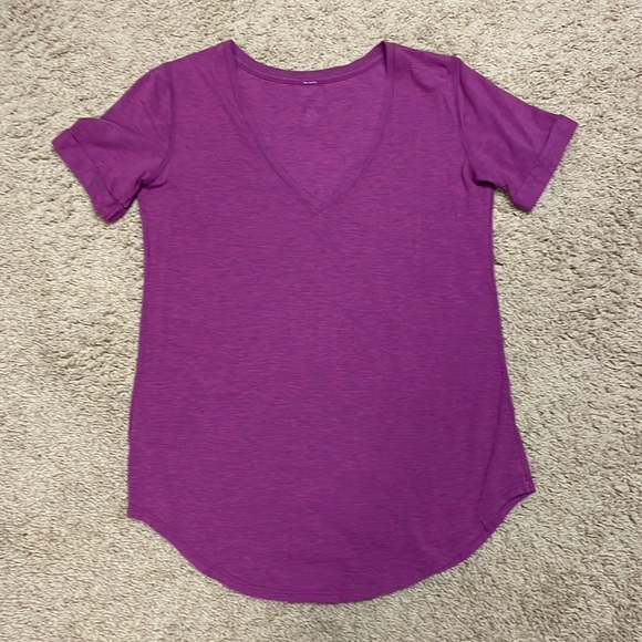 lululemon athletica Tops - Lululemon roll up sleeve v neck love shirt